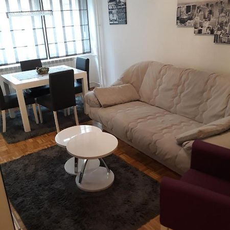 Stan Banjica Apartman Belgrád Kültér fotó